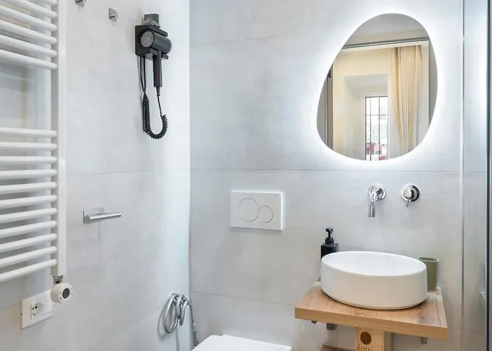 Πανσιόν Giusi - Piazza Vittorio 4*