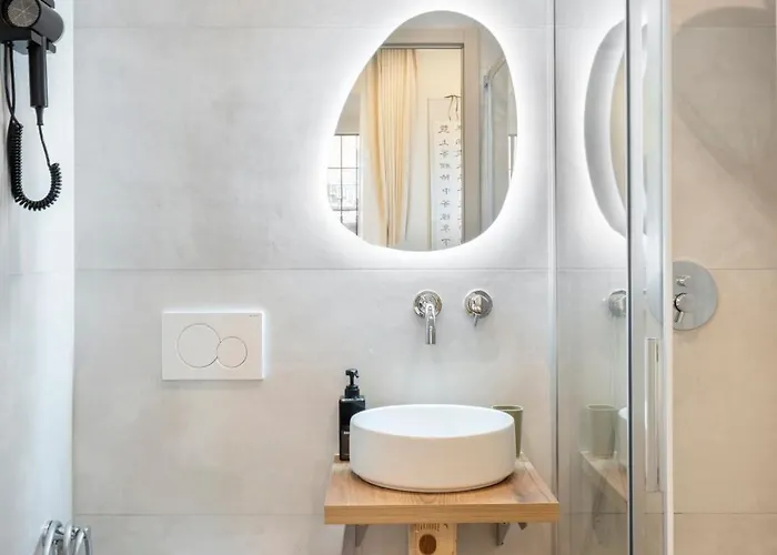 Giusi - Piazza Vittorio Πανσιόν 4*